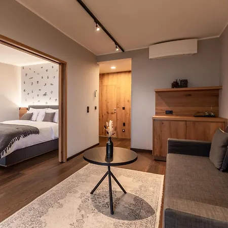 Wohnen Beim Wein Tschermonegg Hotel *