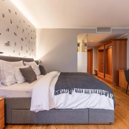 Hotel Tschermonegg 