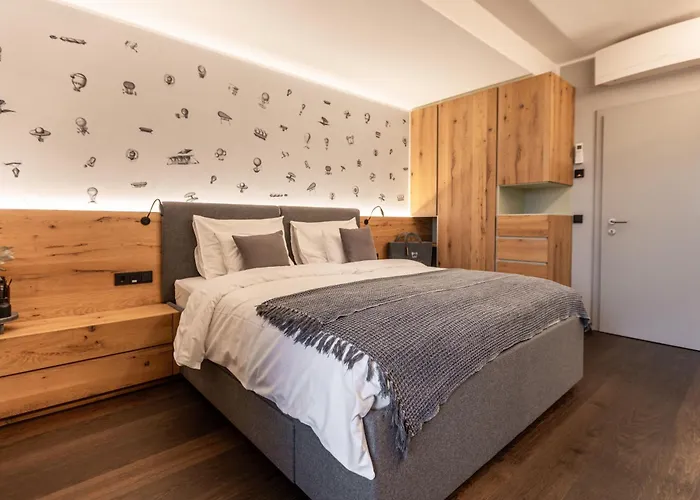 فندق Tschermonegg 