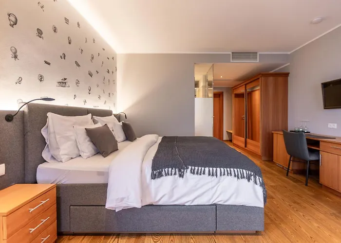 فندق Tschermonegg 