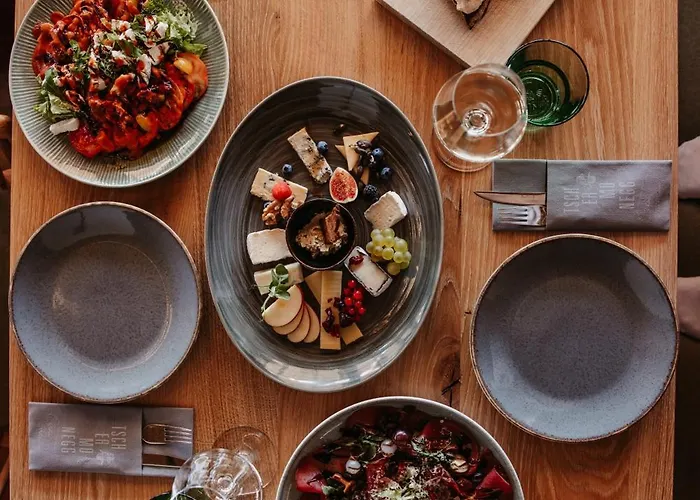 فندق Tschermonegg 